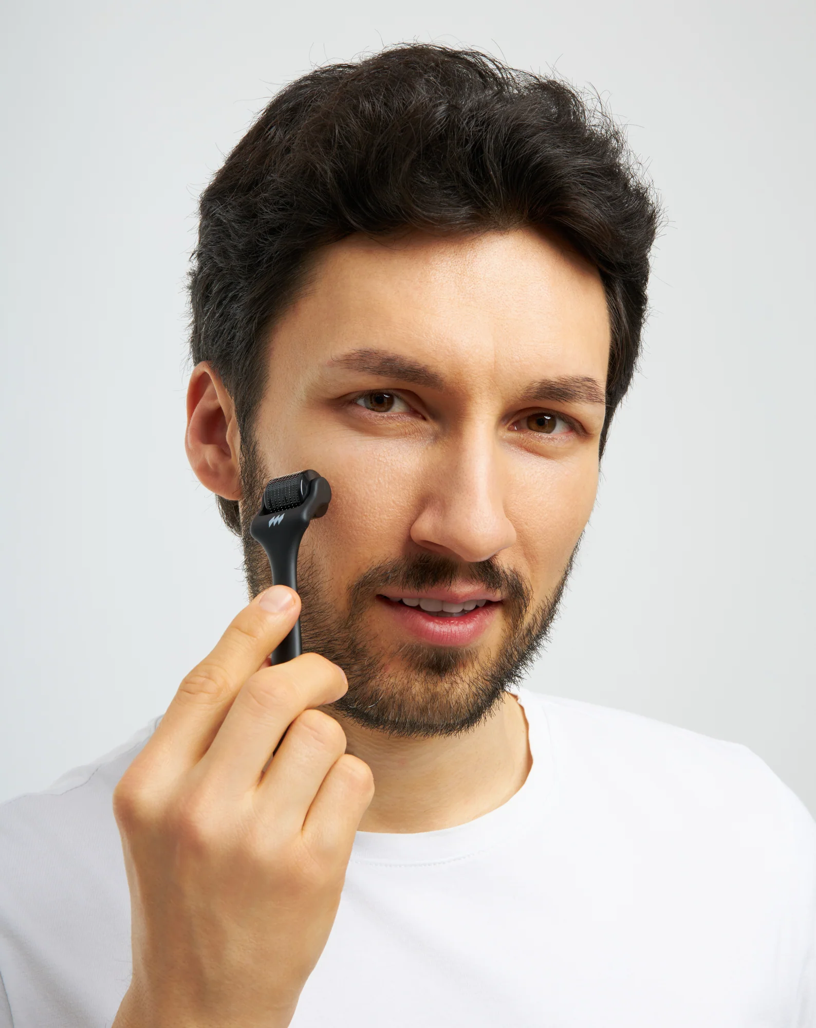 Derma roller do brody pobudzający porost zarostu Monolit - Image 2