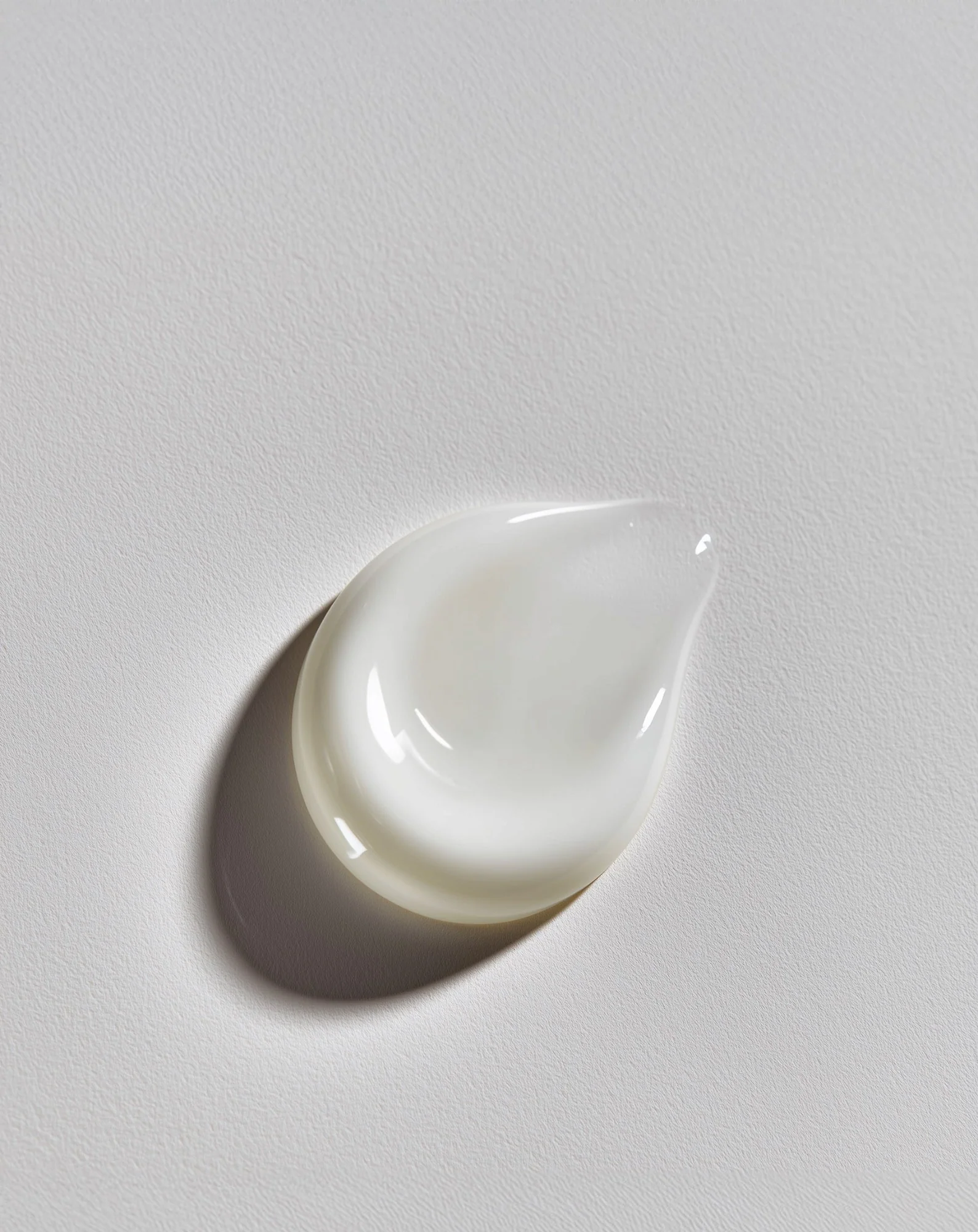Intensywnie nawilżające serum z kompleksem wzmacniającym barierę skóry Moisturizing Serum Berani - Image 2
