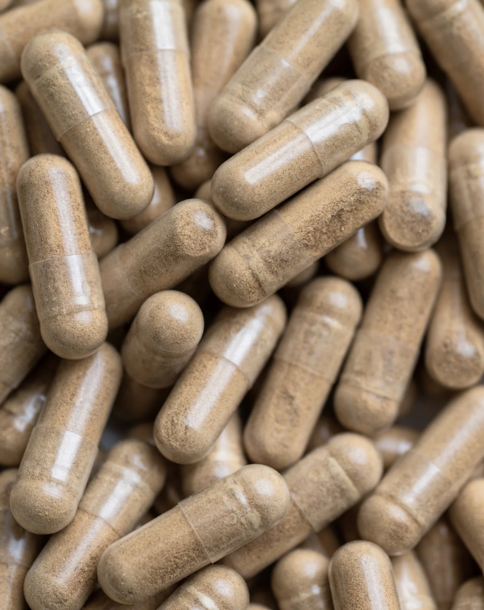 Mumio shilajit 20% kwasów fulwowych z piperyną na odporność i energię Nutridome 60 kapsułek - Image 2