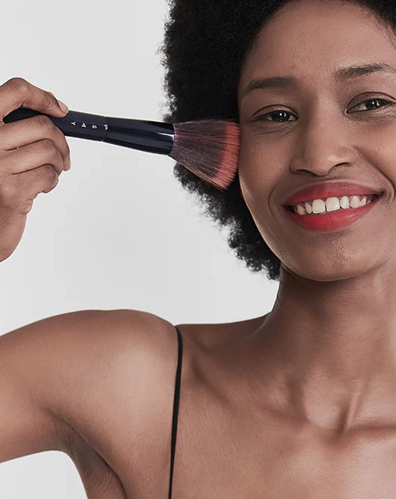 Pędzel do wykończenia makijażu pudrem lub rozświetlaczem nr 12 Say Makeup - Image 2