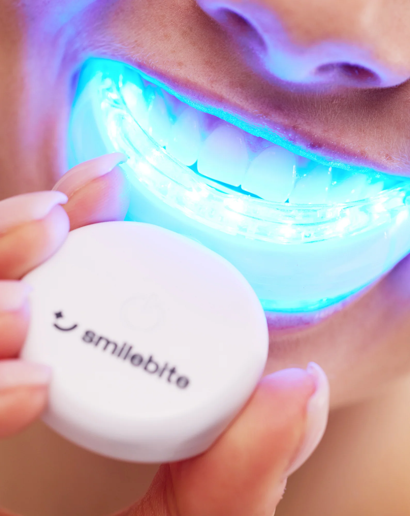 Smilebite Light & Bright Zestaw do wybielania zębów lampa LED + Whitesmile Serum™ - Image 2